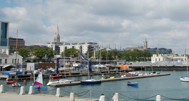 Dun Laoghaire sur de Dublín