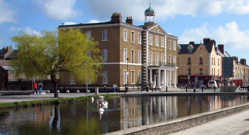 El colegio en el centro de Dublin