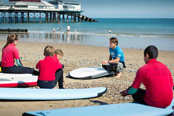 Una divertida practica del surf