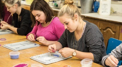 Estudiantes jovenes de verano